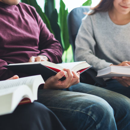 images/church-hub/small-groups.jpg#joomlaImage://local-images/church-hub/small-groups.jpg?width=430&height=430